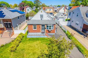 545 7th Ave, New Hyde Park, NY 11040 - Photo 3