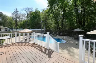 26 Daniel Dr, Glen Cove, NY 11542 - Photo 35