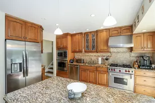 26 Daniel Dr, Glen Cove, NY 11542 - Photo 11