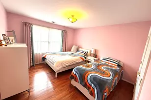 122 Walker Rd, Mineola, NY 11501 - Photo 3