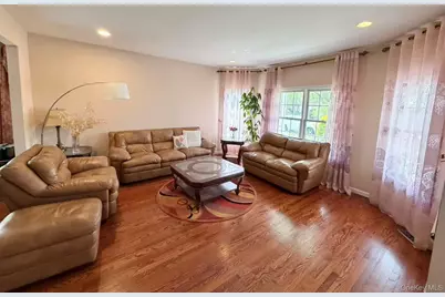 122 Walker Road, Mineola, NY 11501 - Photo 7