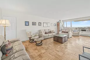 166-25 Powells Cove Blvd, Whitestone, NY 11357 - Photo 3