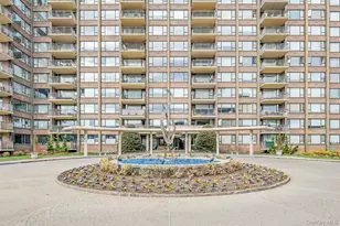 166-25 Powells Cove Blvd, Whitestone, NY 11357 - Photo 11