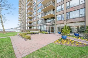 166-25 Powells Cove Blvd, Whitestone, NY 11357 - Photo 21
