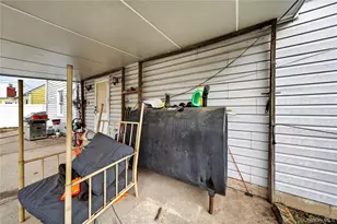 682 Lowell St, Westbury, NY 11590 - Photo 23