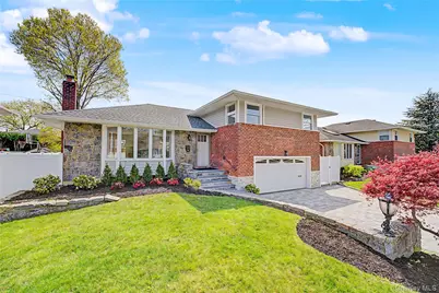 19 Birchwood Park Drive, Syosset, NY 11791 - Photo 3