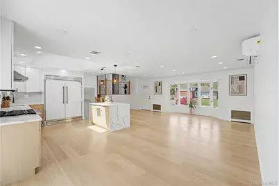 19 Birchwood Park Drive, Syosset, NY 11791 - Photo 13