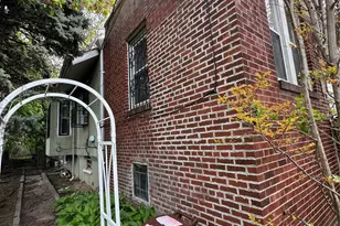 819 E 221st St, Bronx, NY 10467 - Photo 3