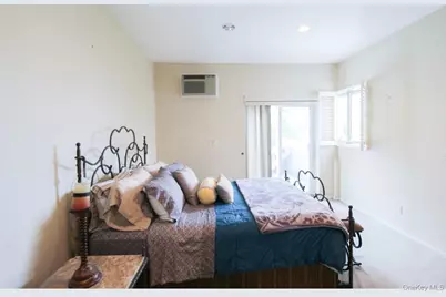 2716 Schurz Avenue #B1, Bronx, NY 10465 - Photo 19