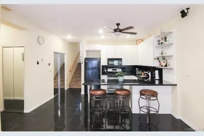 2716 Schurz Avenue #B1, Bronx, NY 10465 - Photo 7