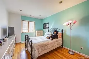 160-32 11th Ave, Whitestone, NY 11357 - Photo 21