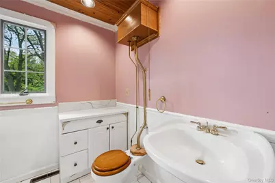 23 Colonial Drive, Smithtown, NY 11787 - Photo 19