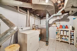 20 Virginia Ave, Elmont, NY 11003 - Photo 27