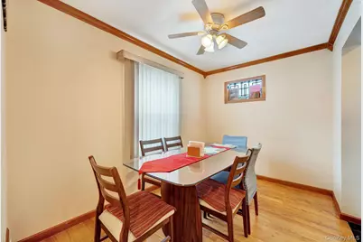20 Virginia Avenue, Elmont, NY 11003 - Photo 7