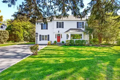 34 Longridge Road, Manhasset, NY 11030 - Photo 3
