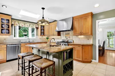 34 Longridge Road, Manhasset, NY 11030 - Photo 9