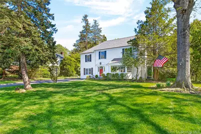 34 Longridge Road, Manhasset, NY 11030 - Photo 1