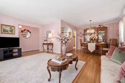 236 Franklin Avenue, Malverne, NY 11565 - Photo 3