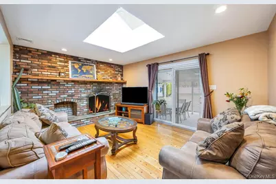 408 Lenox Road #B, Huntington Station, NY 11746 - Photo 13