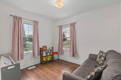 281 Marietta Avenue, Hawthorne, NY 10532 - Photo 7