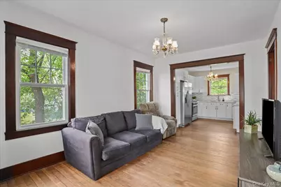 281 Marietta Avenue, Hawthorne, NY 10532 - Photo 5
