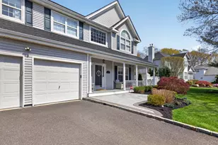185 Plymouth Blvd, Smithtown, NY 11787 - Photo 3
