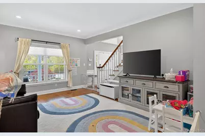 185 Plymouth Boulevard, Smithtown, NY 11787 - Photo 27