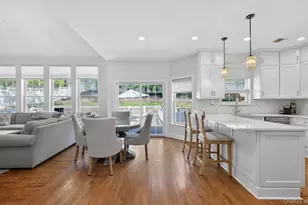185 Plymouth Blvd, Smithtown, NY 11787 - Photo 9