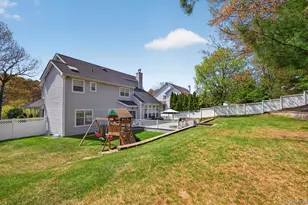 185 Plymouth Blvd, Smithtown, NY 11787 - Photo 45