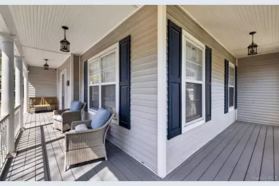 185 Plymouth Boulevard, Smithtown, NY 11787 - Photo 41