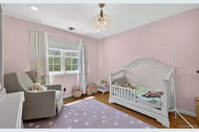 185 Plymouth Boulevard, Smithtown, NY 11787 - Photo 37