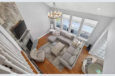 185 Plymouth Boulevard, Smithtown, NY 11787 - Photo 31