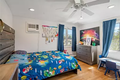 14 Greenway Circle N, Syosset, NY 11791 - Photo 17