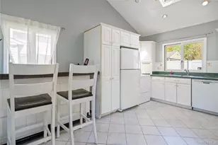 14 Greenway Circle N, Syosset, NY 11791 - Photo 11