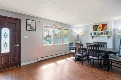 14 Greenway Circle N, Syosset, NY 11791 - Photo 3