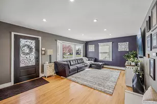 76 S Bay Dr, Massapequa, NY 11758 - Photo 3