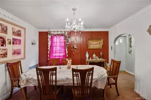 184 Roosevelt Blvd, Hauppauge, NY 11788 - Photo 5