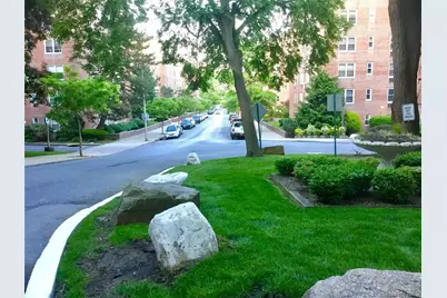 2 Sadore Lane #1R, Yonkers, NY 10710 - Photo 17