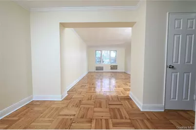 2 Sadore Lane #2E, Yonkers, NY 10710 - Photo 3