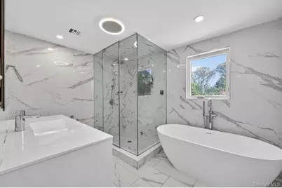 2 Sherwood Lane, Roslyn Heights, NY 11577 - Photo 11
