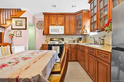 6154 77th Place, Middle Village, NY 11379 - Photo 7