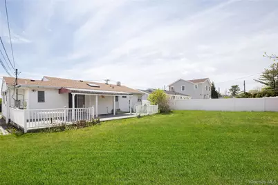 88 14th Street, Hicksville, NY 11801 - Photo 13