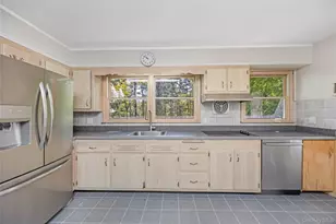 89 W Main St, Kings Park, NY 11754 - Photo 13
