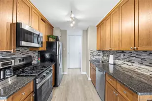 25 Neptune Blvd, Long Beach, NY 11561 - Photo 17