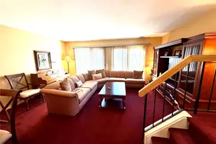 81 Stanford Ct, Wantagh, NY 11793 - Photo 15