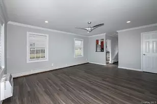 184 Hallock Rd, Lake Grove, NY 11755 - Photo 3