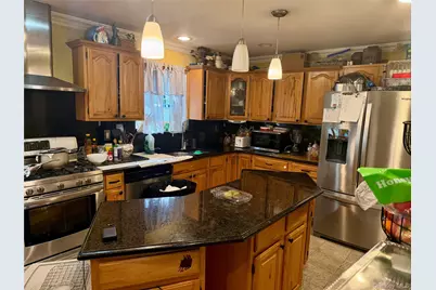 35 Shelton Court, Ronkonkoma, NY 11779 - Photo 3