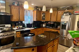 35 Shelton Ct, Ronkonkoma, NY 11779 - Photo 3