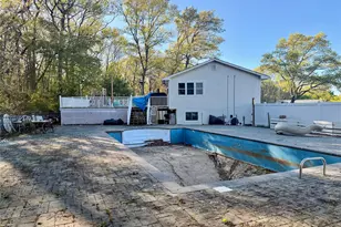 35 Shelton Ct, Ronkonkoma, NY 11779 - Photo 17