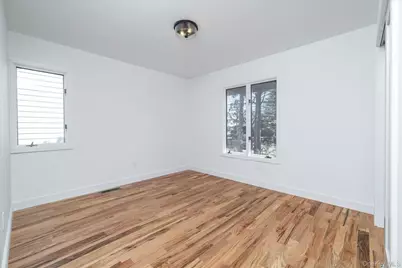 217 Hempstead Avenue, Malverne, NY 11565 - Photo 17